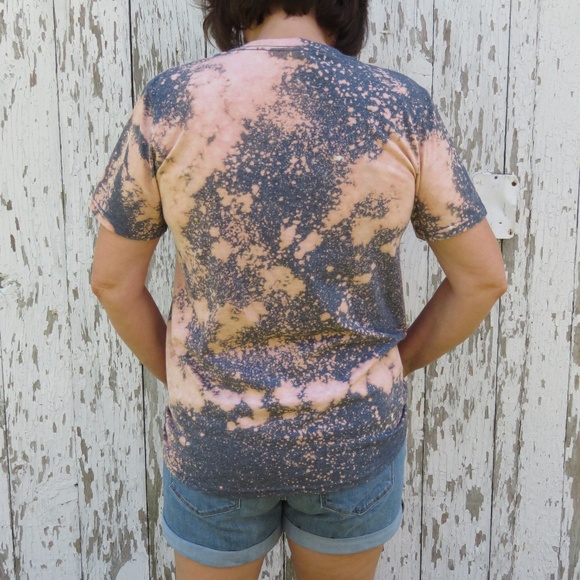 Iowa Hawkeyes Custom Bleach Tee sz M - Picture 4 of 4